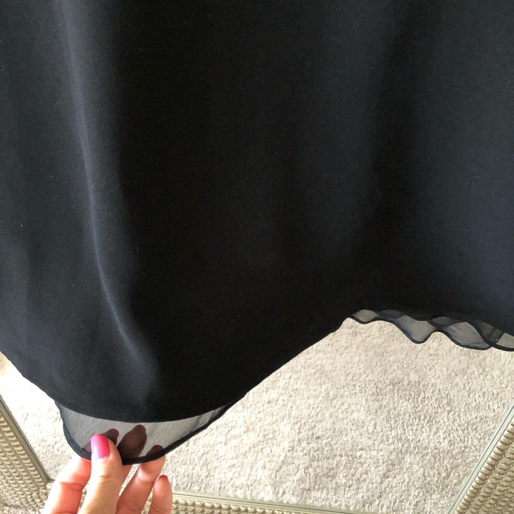 Black dress - Picture 5 of 7